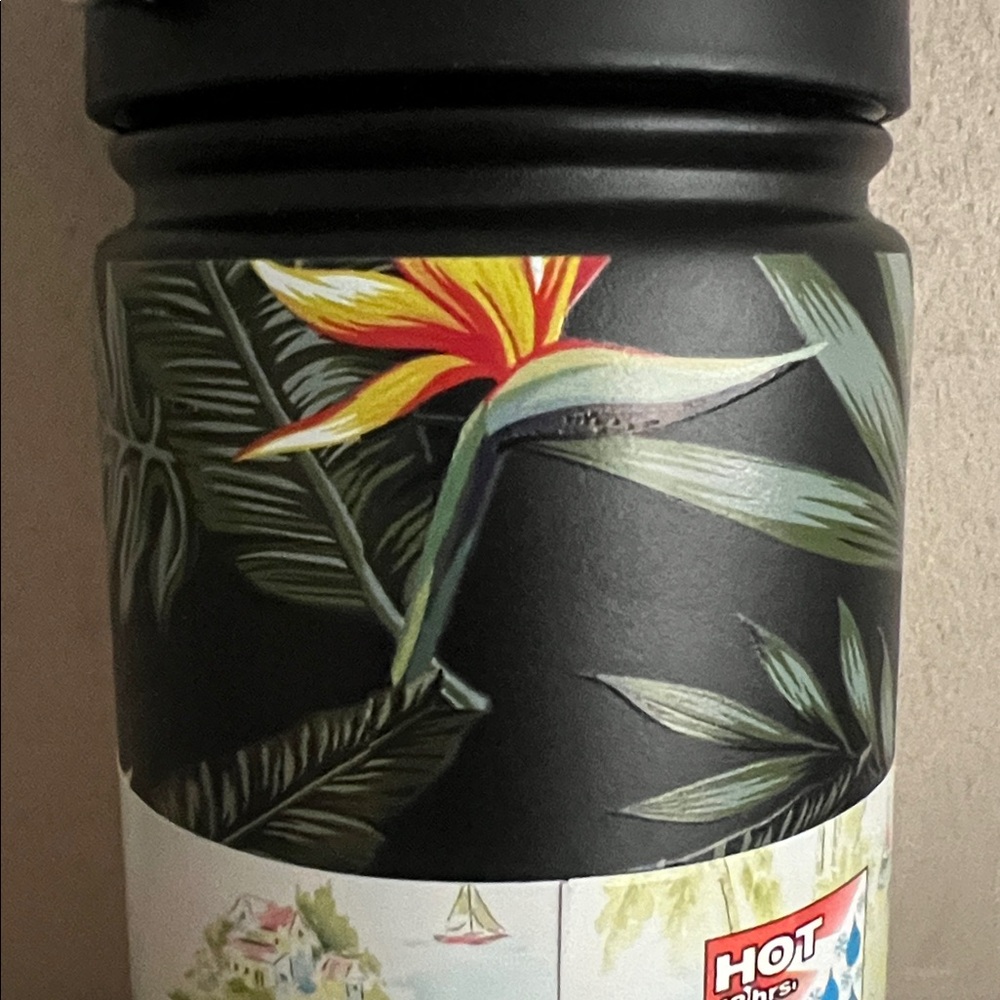New Hawaii Water Bottle: 18 oz š¦ - Picture 13 of 14